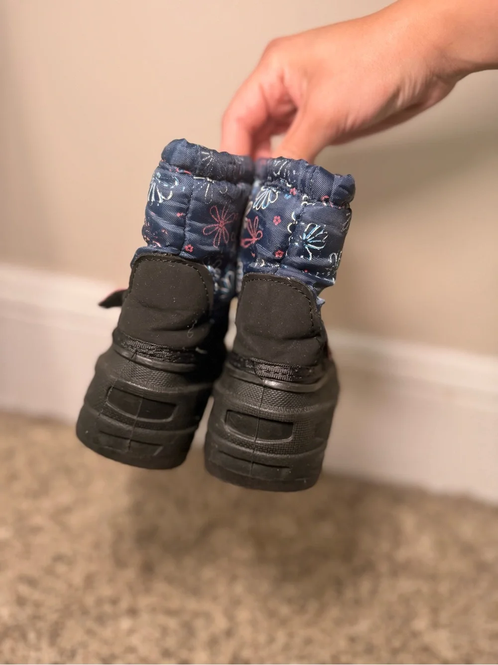 Kids Winter Boots Size 8